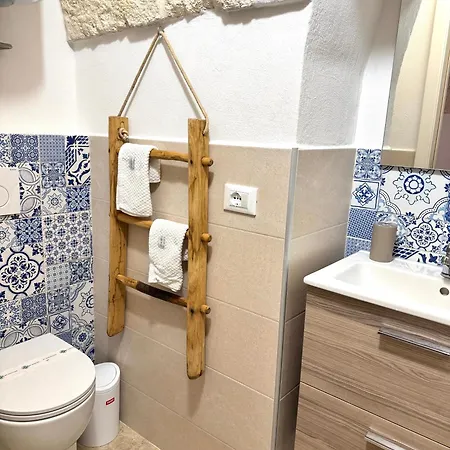 Holiday home Petali Rosa- Dimora Grotta