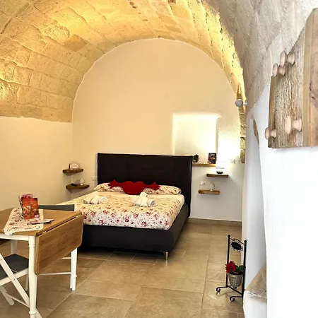 Holiday home Petali Rosa- Dimora Grotta *